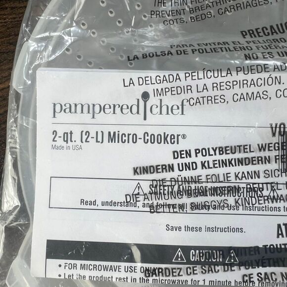 NEW Pampered Chef 2 Qt Micro-Cooker Steam, Heat, Cook, Poach Microwave Recipes - Picture 5 of 6